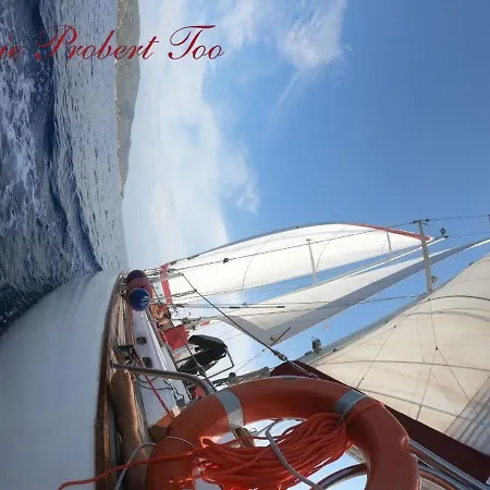 S/y Rosie Probert Too Botel Marina di Campo